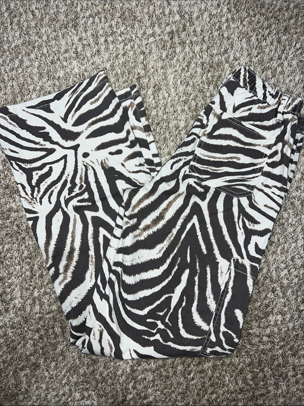 NWT! VIRAL Most Comfy EVER! No Boundaries Zebra Print Wide Leg Cargo Pants - Picture 13 of 15